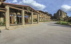 Grand Meteora Hotel